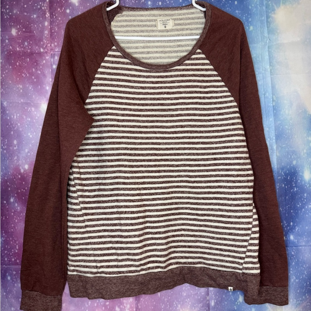 Volcom striped crewneck 🛍